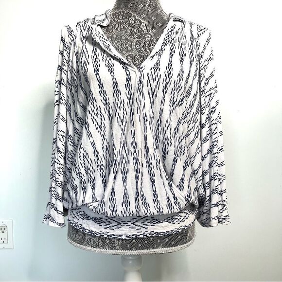 Anthropologie postmark top  - Picture 1 of 6